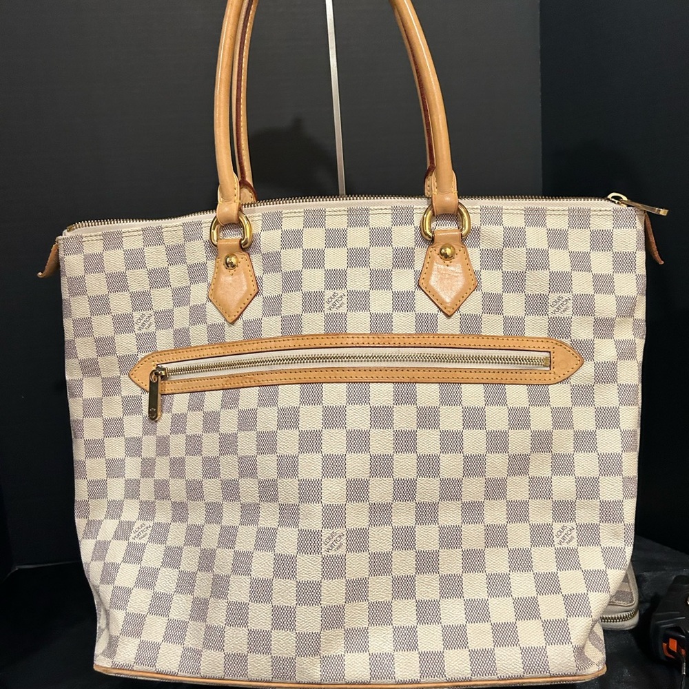 Louis Vuitton Staley’s GM Damier Azur EUC / W/COA